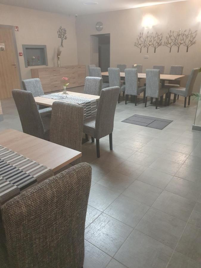 Újhartyán Platina Panzio*** Bed & Breakfast エクステリア 写真